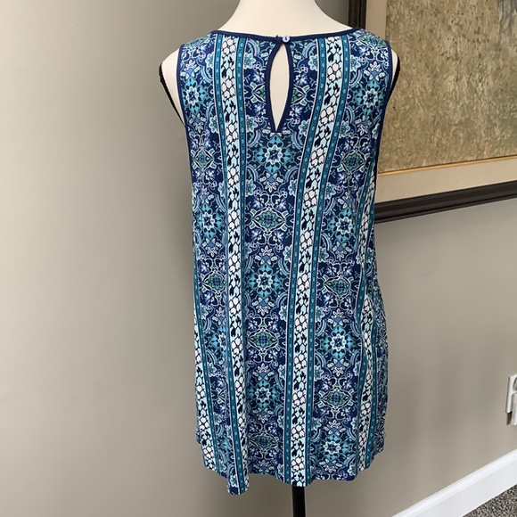 LOFT good condition, floral print tank top - Picture 3 of 7